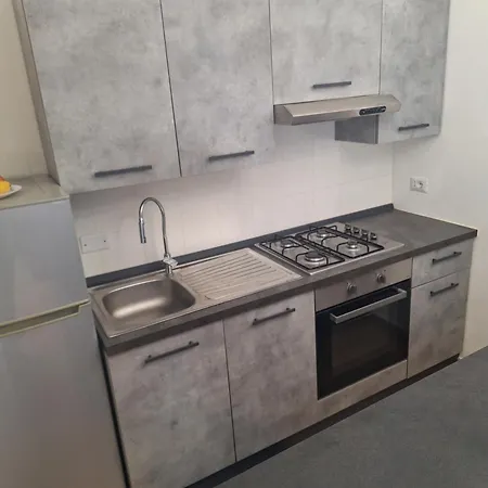 Lungo Via Del Mare * 奥罗塞伊