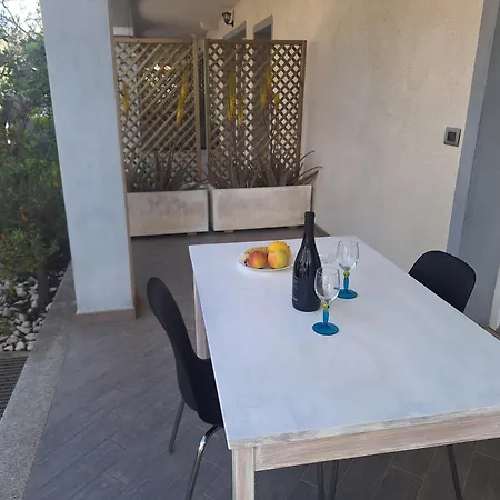 Lungo Via Del Mare 公寓 *