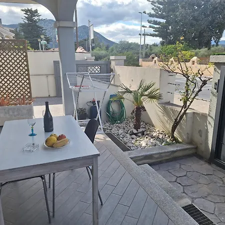 Lungo Via Del Mare *